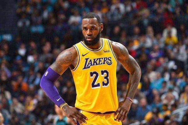 
不是每个球员都是罗斯！揭秘NBA底层球星生活 他打包剩饭！|hth官网入口(图3)