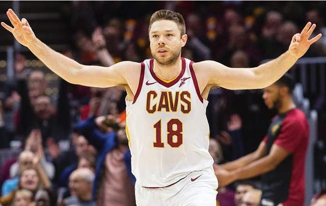 
不是每个球员都是罗斯！揭秘NBA底层球星生活 他打包剩饭！|hth官网入口(图4)