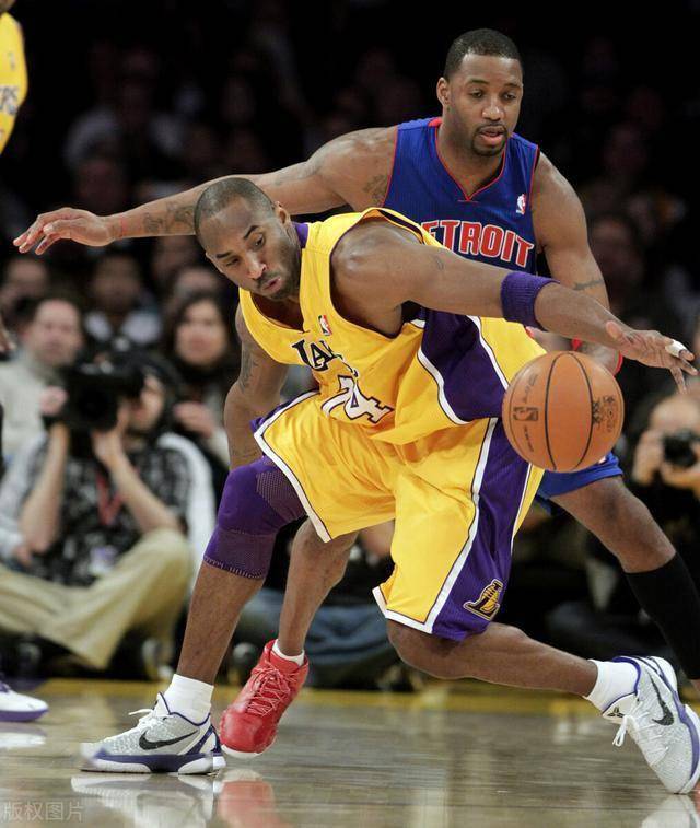 hth官网入口-
科比生前已是商业奇才 他若建立曼巴品牌 有望逾越耐克？(图8)