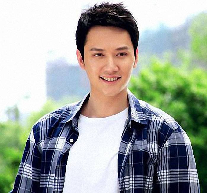 
综艺比力容易看清一个明星 杨幂赵丽颖最近翻车 而且被网友吐槽：hth官网入口(图2)