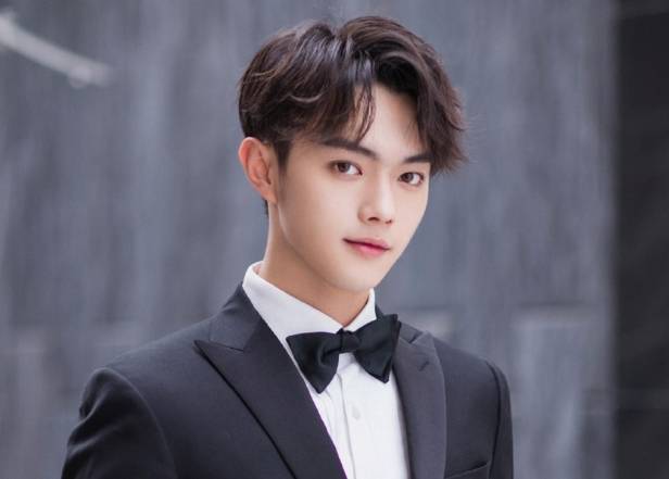 
综艺比力容易看清一个明星 杨幂赵丽颖最近翻车 而且被网友吐槽：hth官网入口(图6)