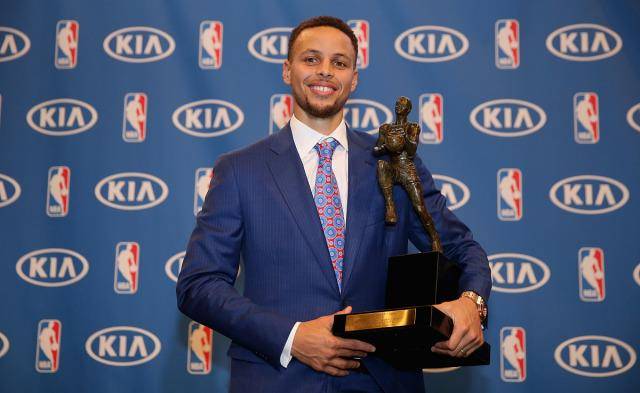 ‘华体会体育hth官方网站’
盘货各阶段学生所喜欢那些的球星 某坤成小学生最爱的“球星”(图6)