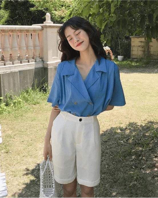 华体会体育hth官方网站|
夏季显瘦穿搭你还在穿牛仔短裤？快看看这款宽松短裤 遮肉又舒服(图1)