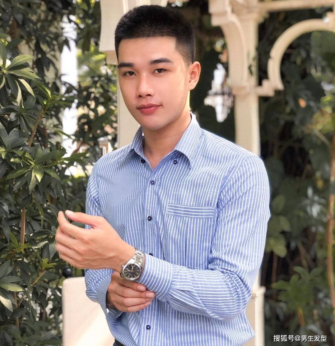 ‘hth官网入口’
男生“短发”不要乱剪 4款清爽帅气发型值得实验 不帅你打我(图4)