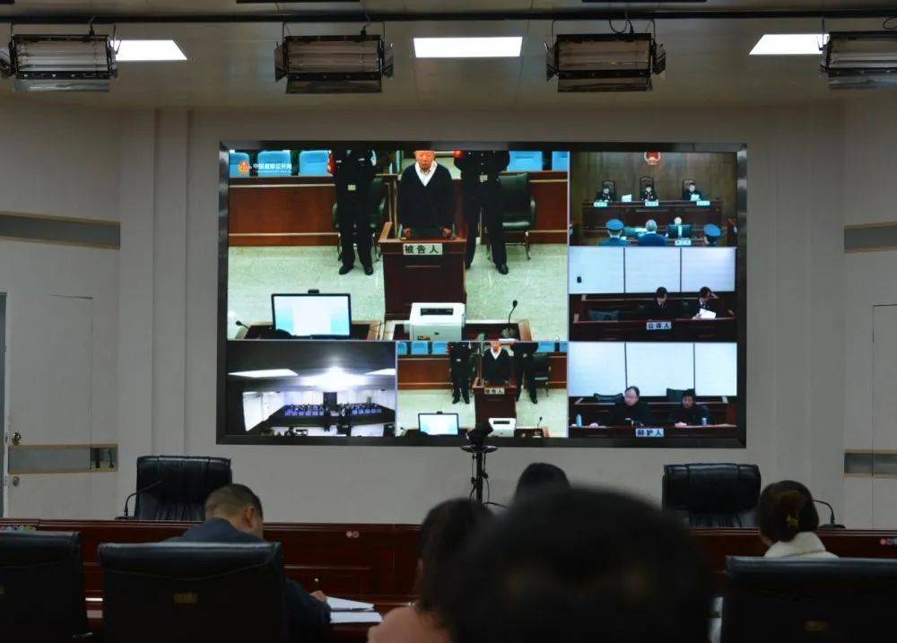 “华体会体育hth官方网站”
市信访局组织寓目庭审录播视频开展干部职工警示教育(图3) “华体会体育hth官方网站”
市信访局组织寓目庭审录播视频开展干部职工警示教育(图3)