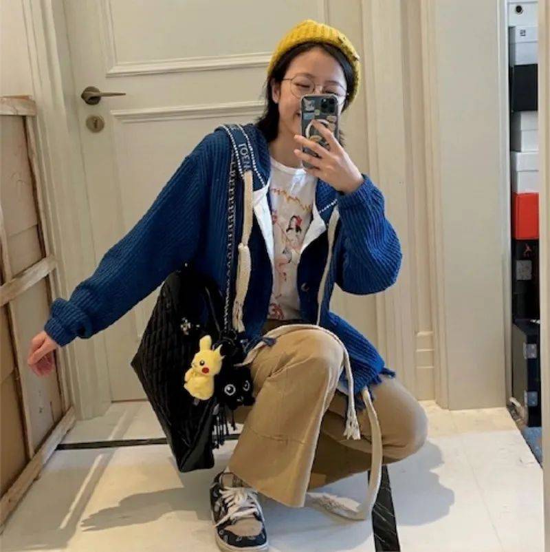 hth官网入口-
热门球鞋风向标！什么球鞋最火 看她上脚就知道了！(图11)