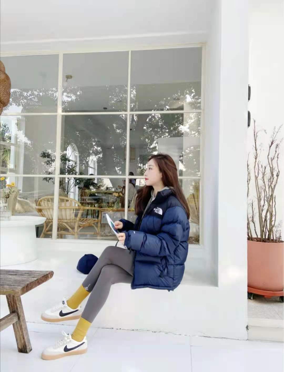 北面羽绒服搭配什么裤子悦目:华体会体育hth官方网站(图4)
北面羽绒服搭配什么裤子悦目:华体会体育hth官方网站(图4)