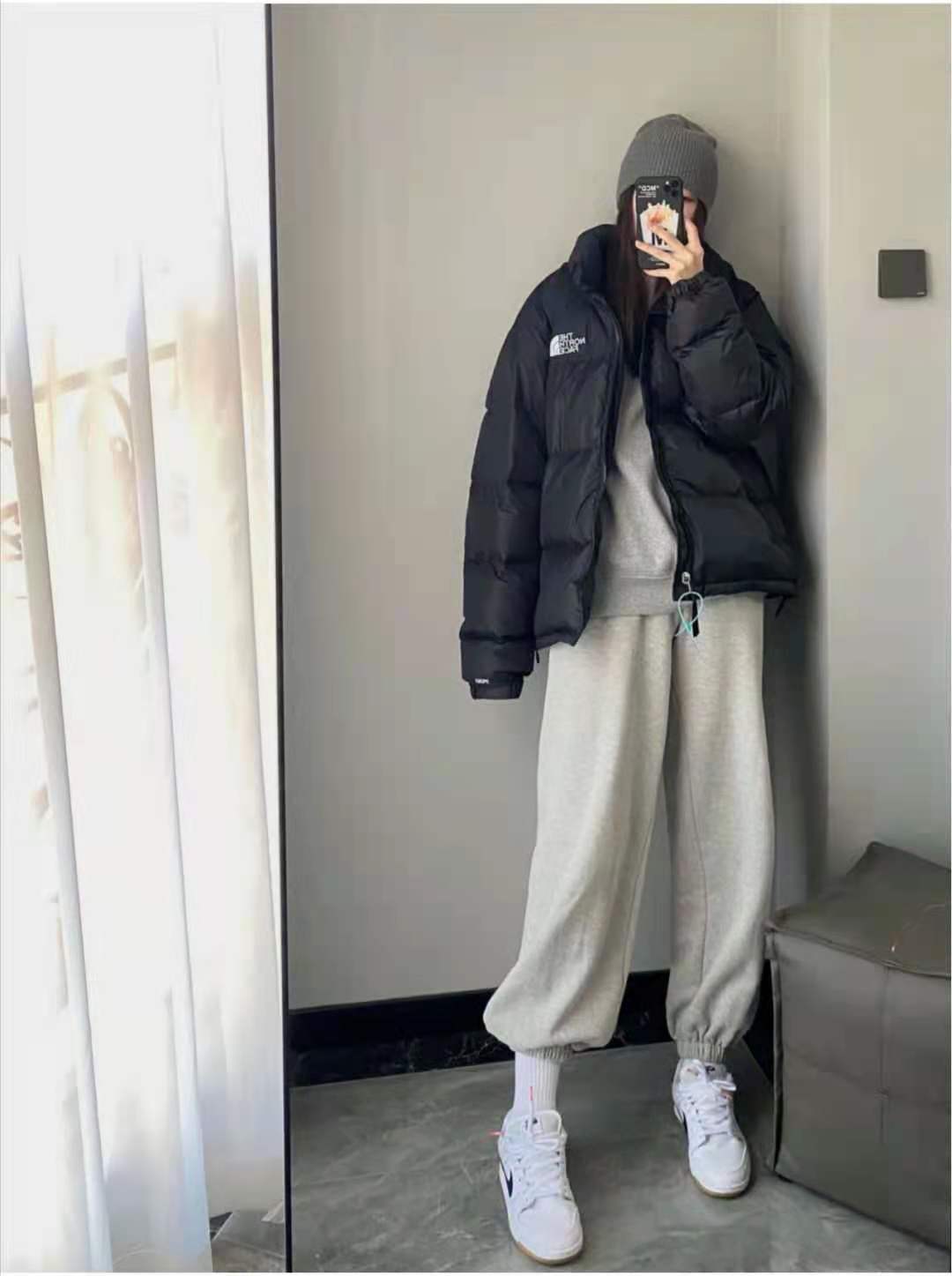 北面羽绒服搭配什么裤子悦目:华体会体育hth官方网站(图1)
北面羽绒服搭配什么裤子悦目:华体会体育hth官方网站(图1)