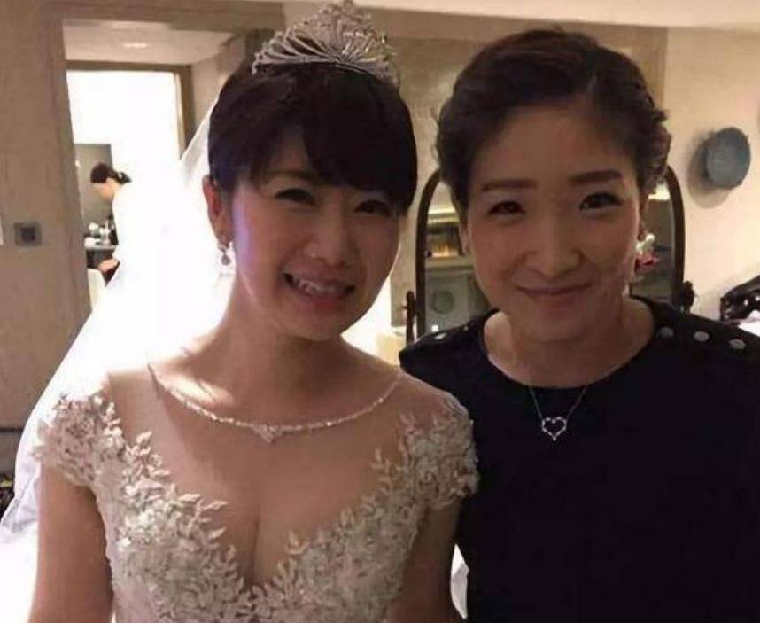 
她是日本乒乓球女神 退役后身材二次发育 网友：真的很丰满_hth官网入口(图2)