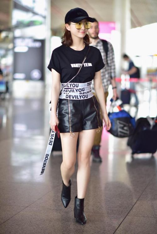 凤囚凰柳色扮演者是谁 卢卓个人资料及演过的电视剧【hth官网入口】(图2) 华体会体育hth官方网站